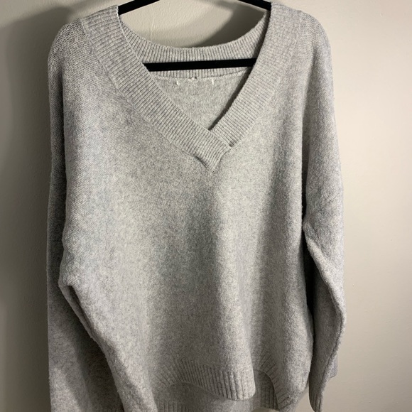 Super cozy fall/winter sweater! - Picture 2 of 3